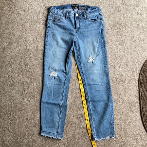 Kenneth Cole Jess Skinny jeans - Picture 2 of 4